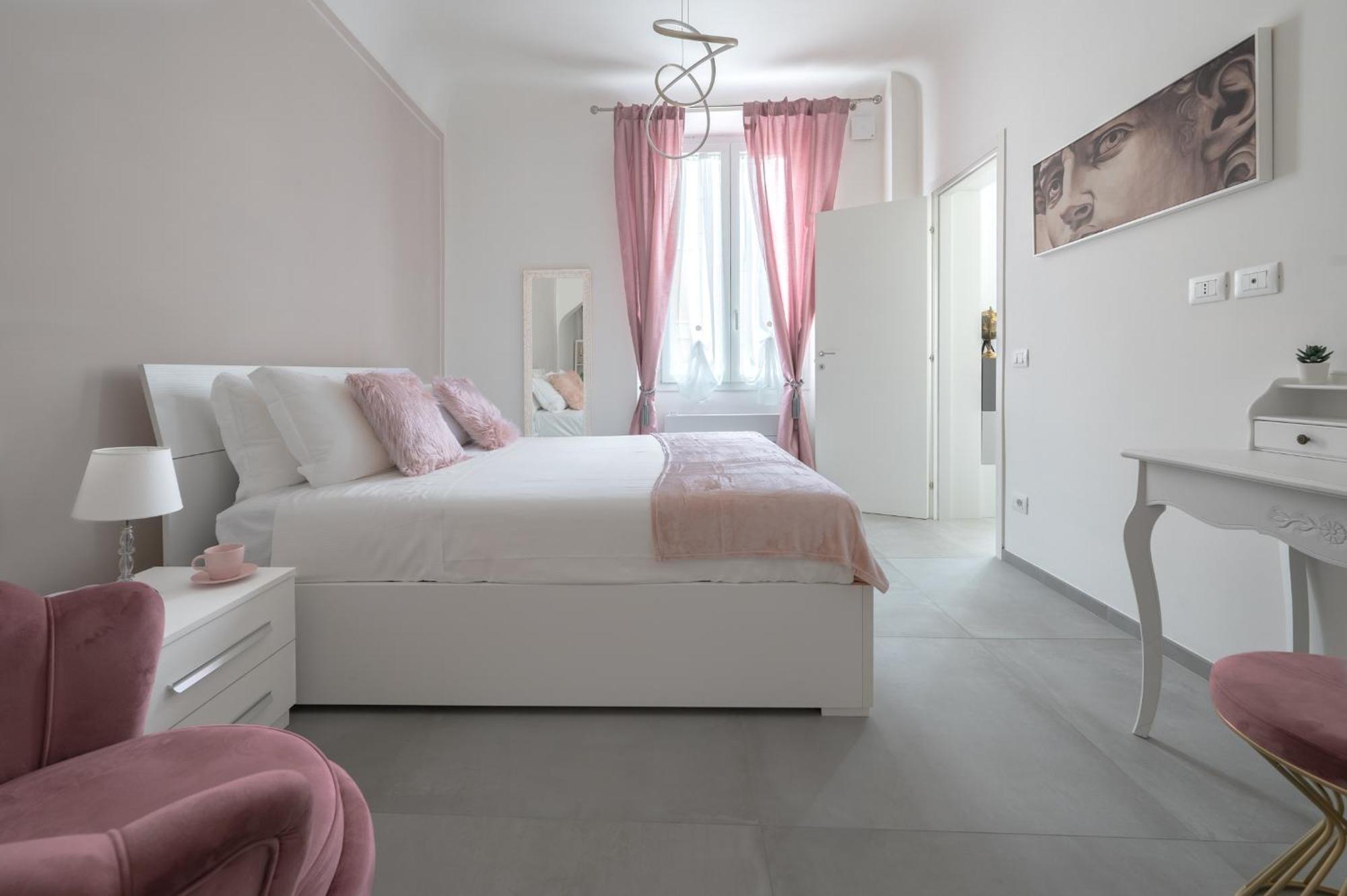 Via Ponte Alle Mosse, 19 - Florence Charming Apartments - A Chic, Newly Renovated Apartment Near Tram Leopolda, A Few Min From Downtown Экстерьер фото