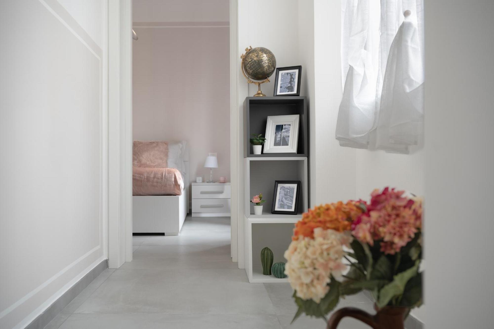 Via Ponte Alle Mosse, 19 - Florence Charming Apartments - A Chic, Newly Renovated Apartment Near Tram Leopolda, A Few Min From Downtown Экстерьер фото